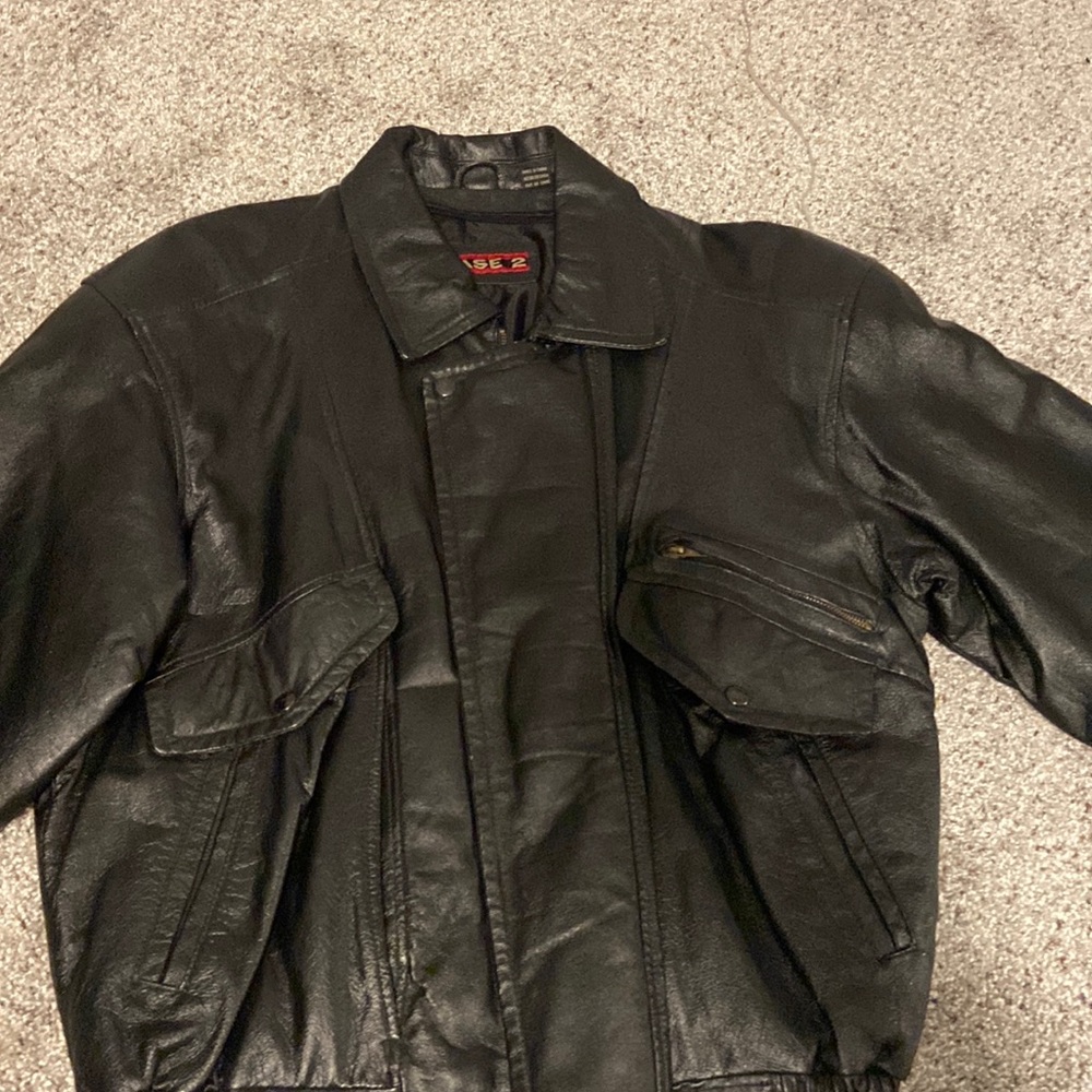 Phase 2 Mens Leather Jacket. Size Large.